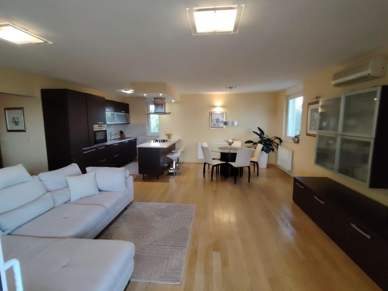 Luxury Beach Apartment Biograd na Moru Kültér fotó