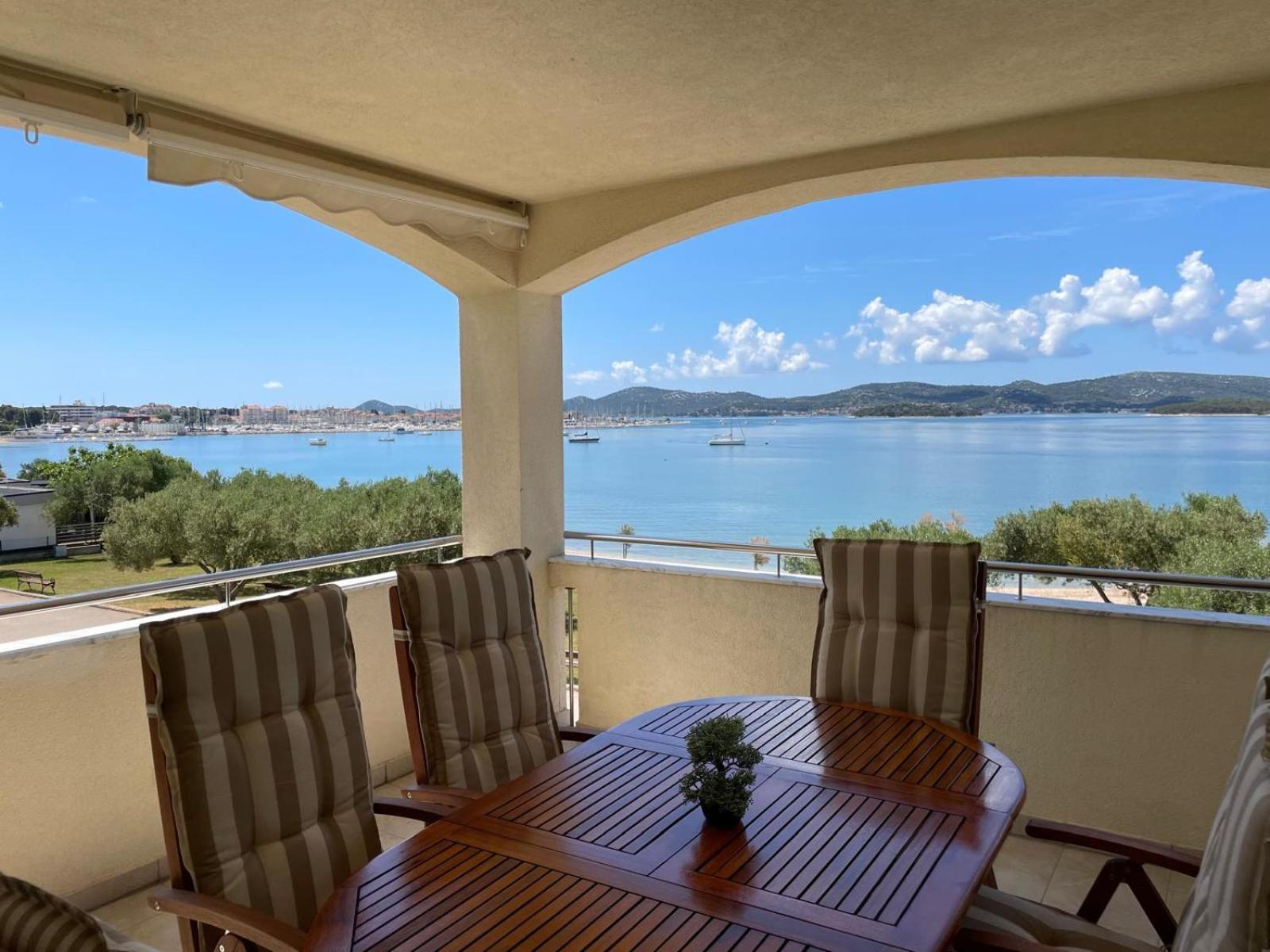Luxury Beach Apartment Biograd na Moru Kültér fotó